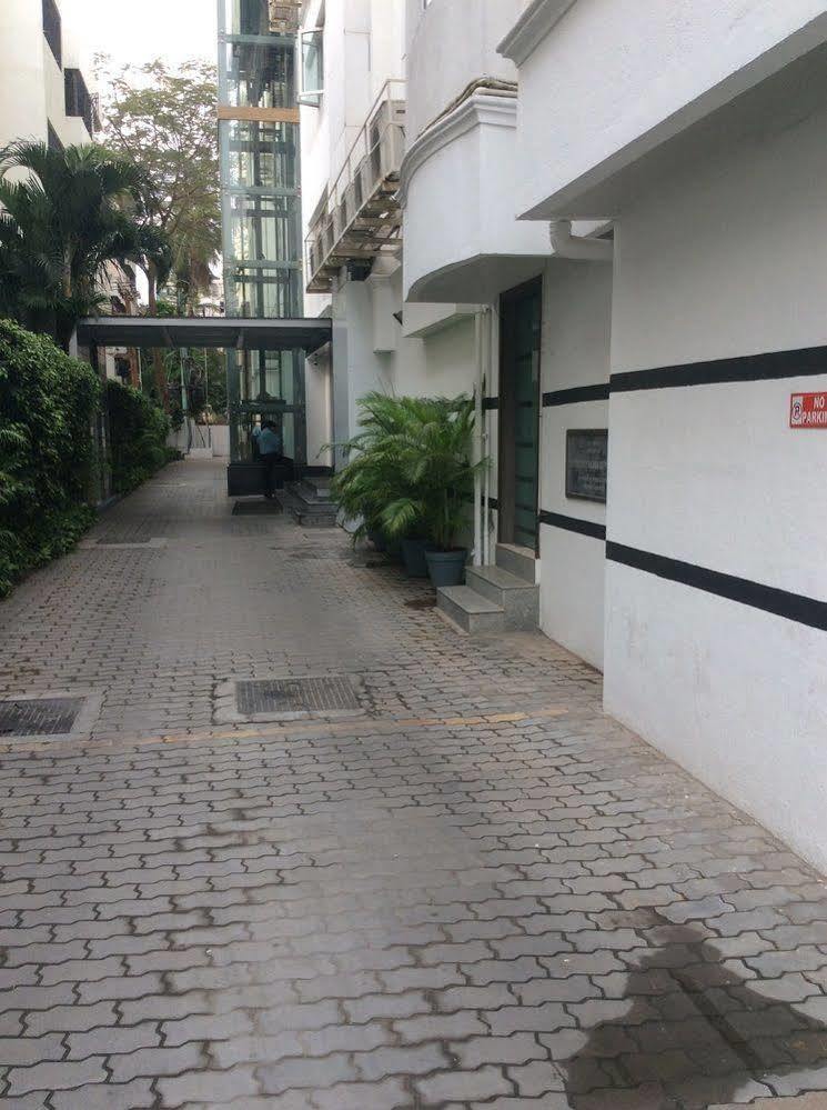 The Lotus Apartment Hotel, Venkatraman Street Chennai Exterior foto